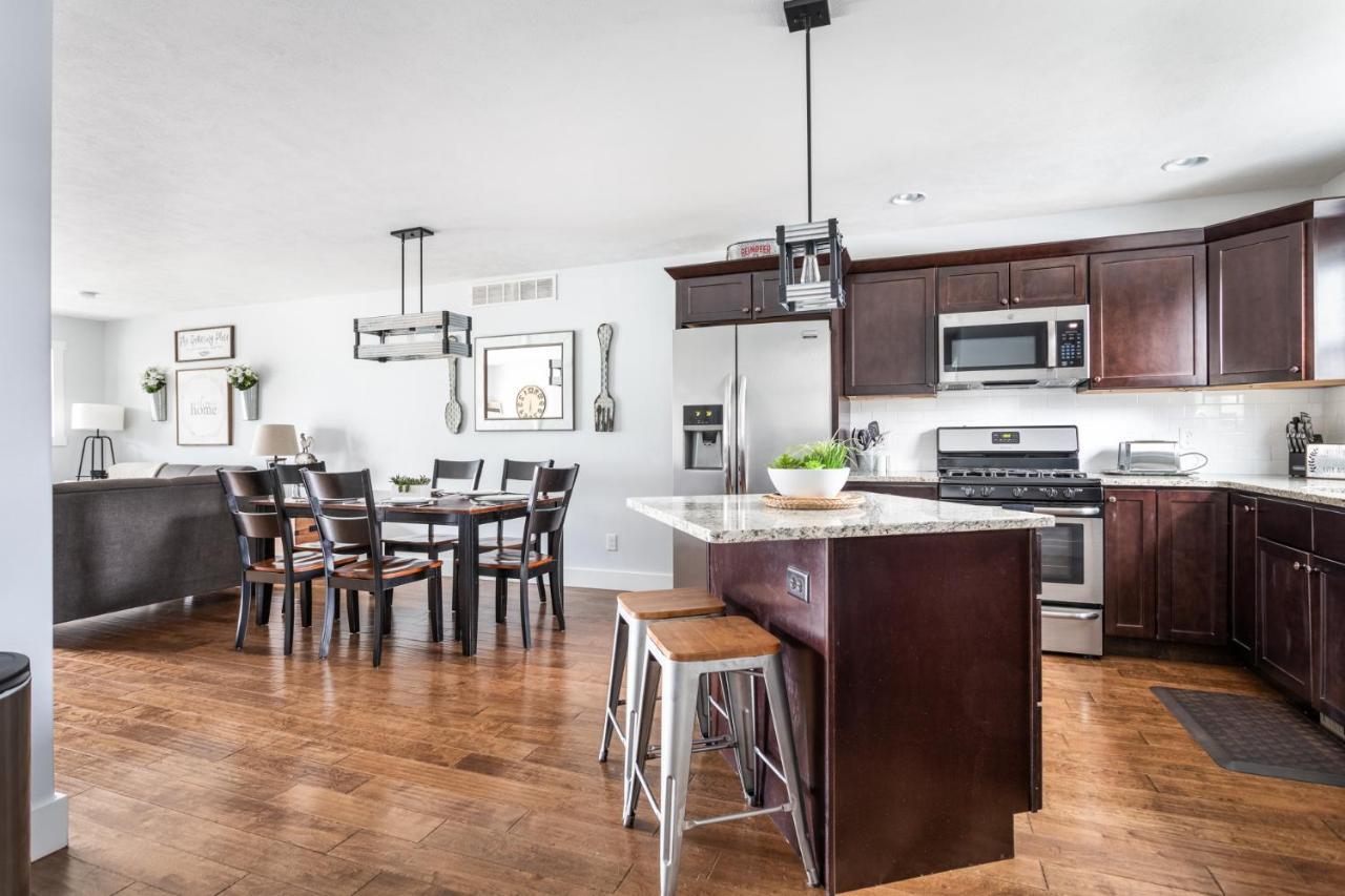 “Hygge” 3Bdr Townhouse, Close To Beach, Park & Wineries! Traverse City Dış mekan fotoğraf
